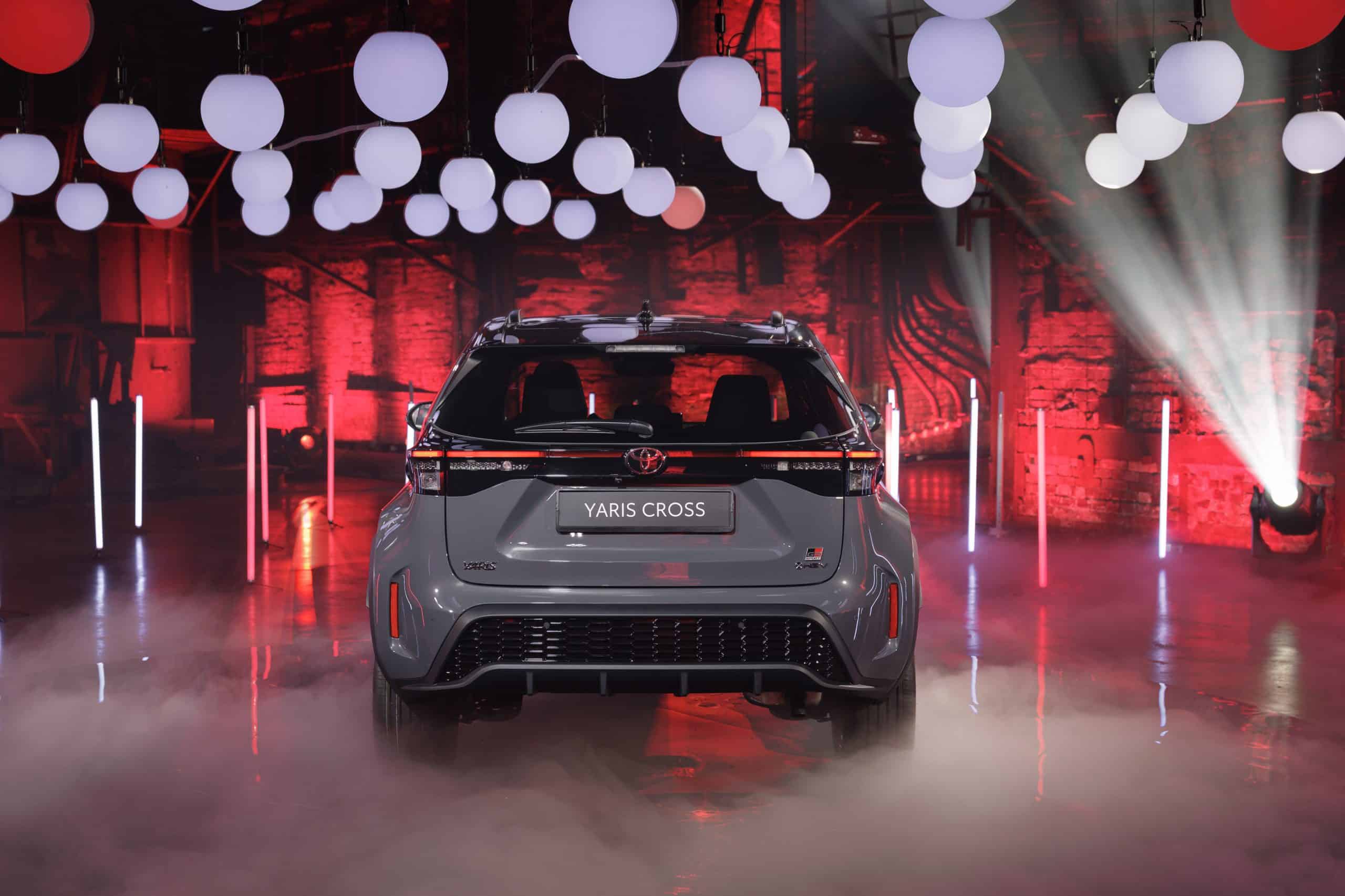 Νέο Yaris Cross: Το ευφυές και κορυφαίο σε πωλήσεις Full Hybrid Electric SUV