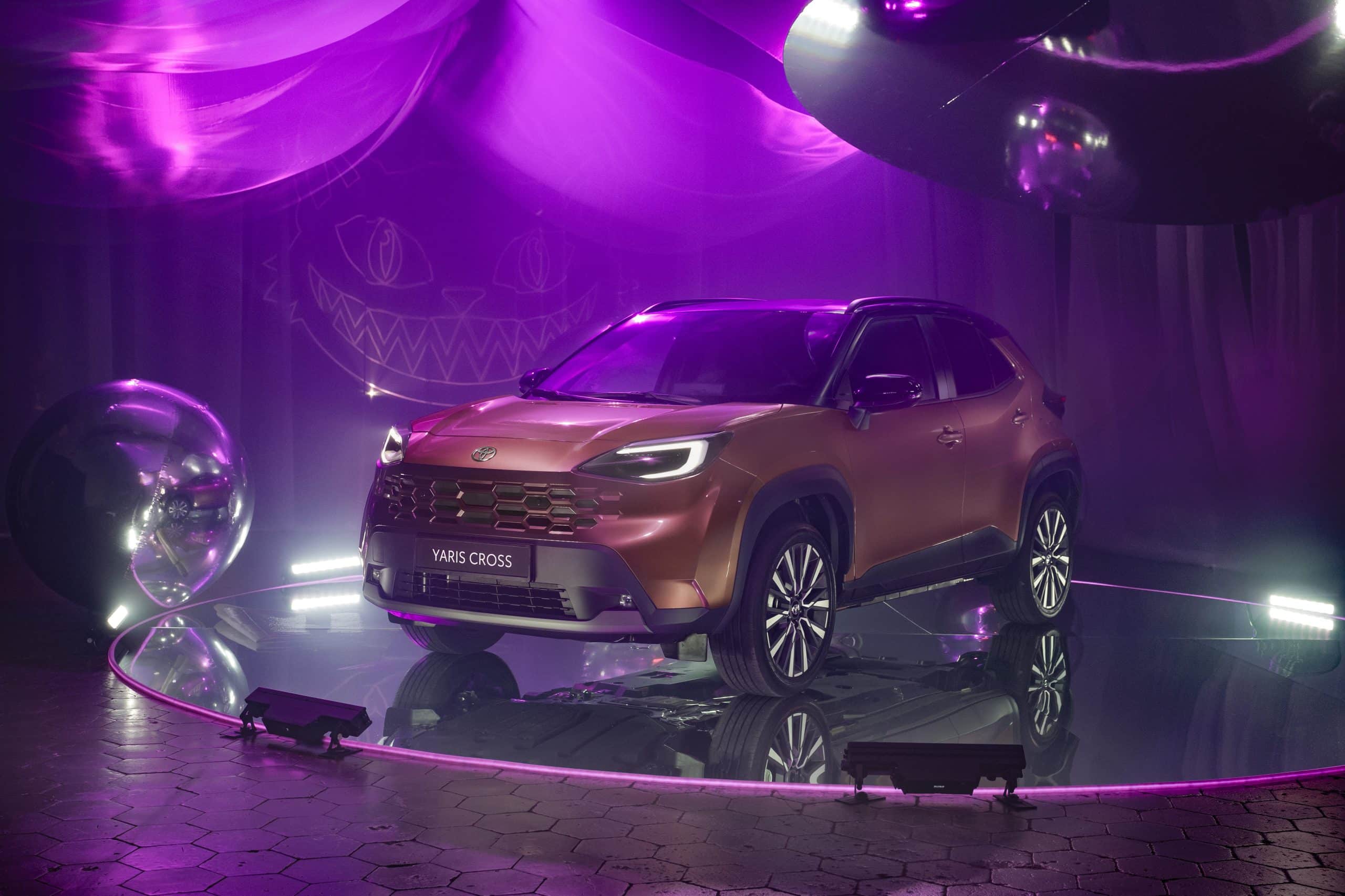 Νέο Yaris Cross: Το ευφυές και κορυφαίο σε πωλήσεις Full Hybrid Electric SUV