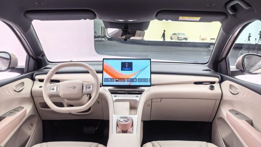 Νέο BYD Great Dolphin Surf: Φόρτιση από 10% έως 97% σε μόλις 9 λεπτά