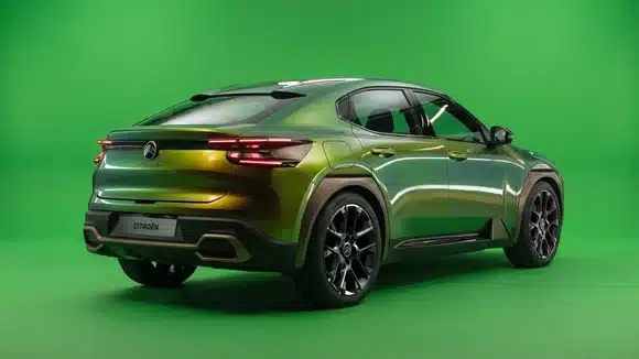 Το νέο Citroën C4 θα αλλάξει κατηγορία χωρίς να αλλάξει φιλοσοφία