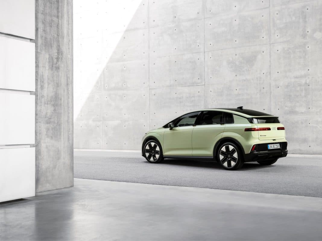 Audi A2 e-tron vs Tesla Model Y: Η Audi έκανε το comeback, αλλά η Tesla έχει ένα τεράστιο πλεονέκτημα