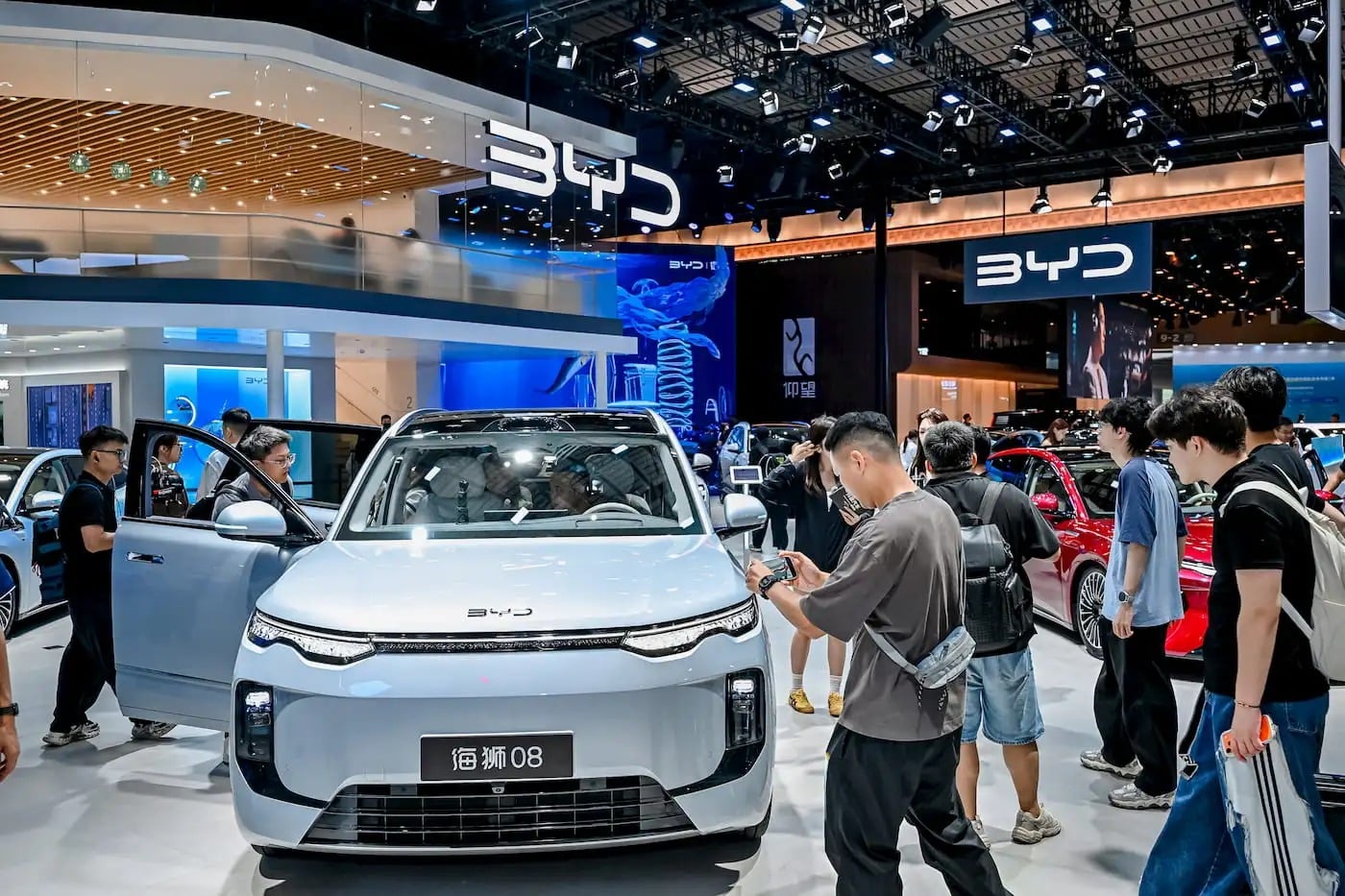 Best seller με το καλημέρα το BYD Sealion 08 - 12.000 παραγγελίες σε 24 ώρες