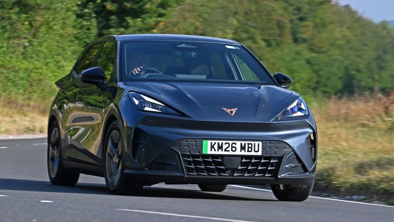 Cupra Raval vs Renault 5: Η «κόντρα» των ηλεκτρικών supermini