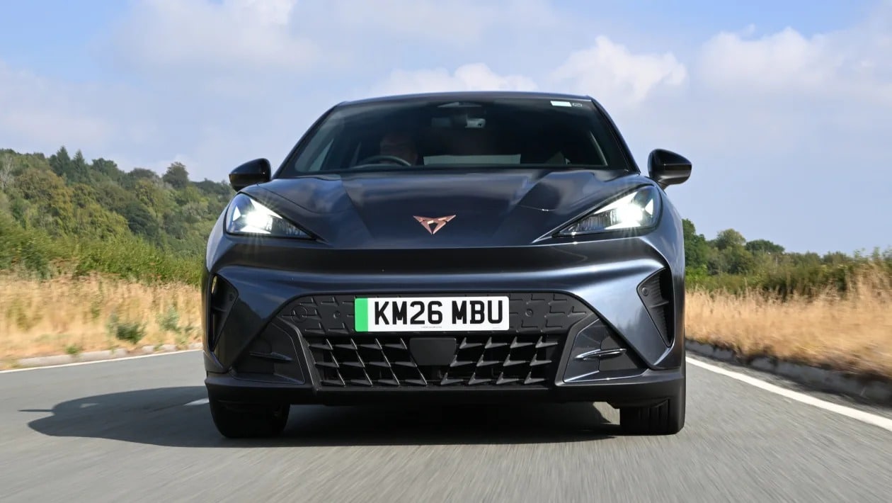 Cupra Raval vs Renault 5: Η «κόντρα» των ηλεκτρικών supermini