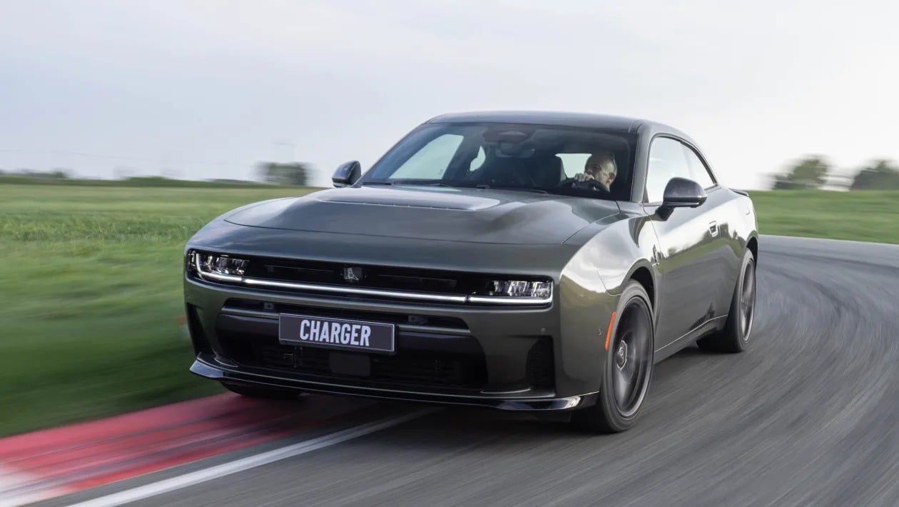 Dodge Charger: Το muscle car των 680 PS επιστρέφει στην Ευρώπη πιο άγριο από ποτέ