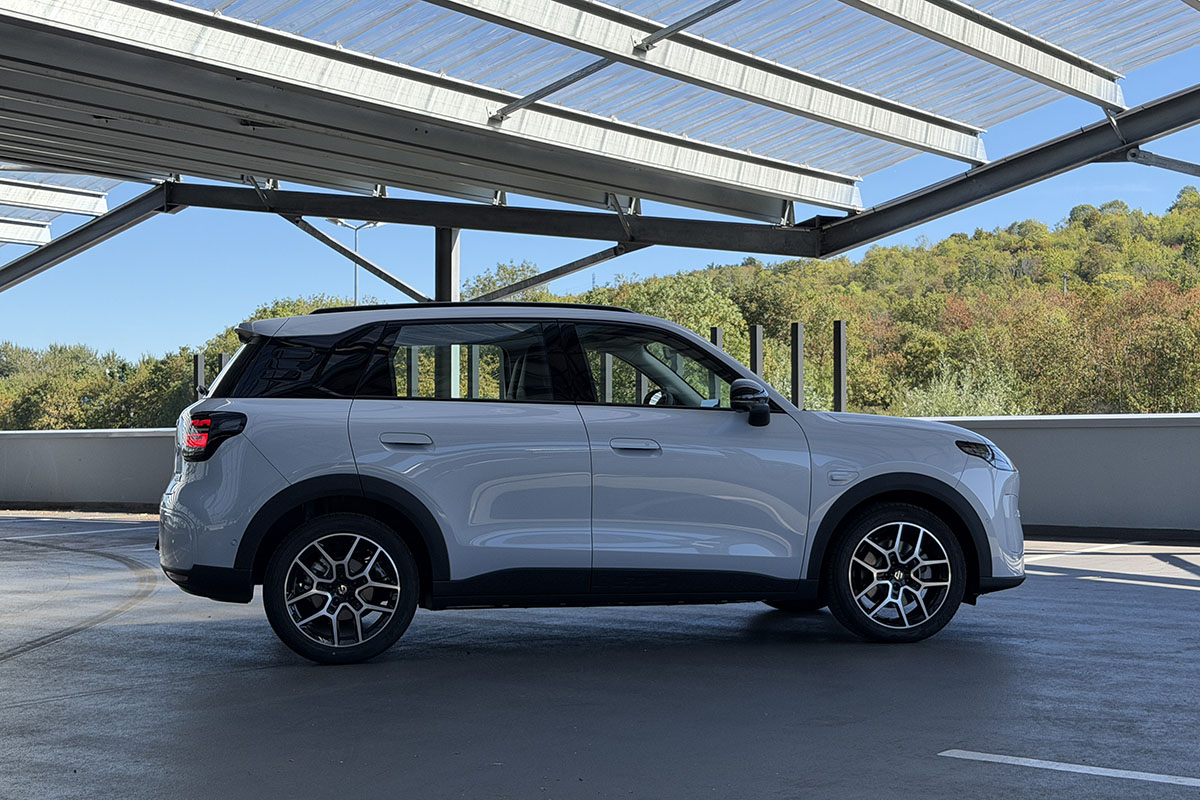 Leapmotor B03x: Το νέο ηλεκτρικό SUV που φορτίζει πριν προλάβεις να πιεις καφέ