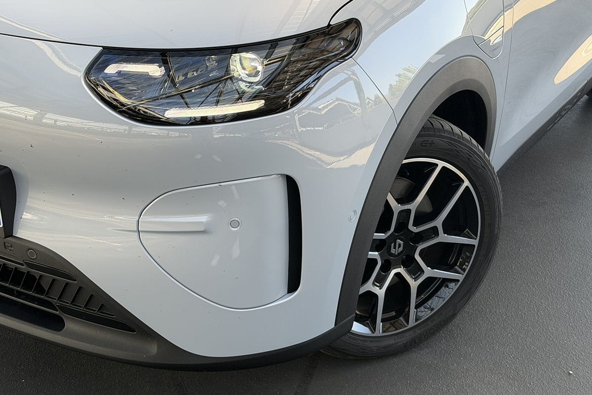 Leapmotor B03x: Το νέο ηλεκτρικό SUV που φορτίζει πριν προλάβεις να πιεις καφέ