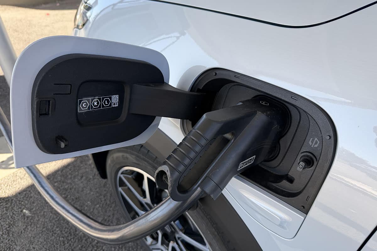 Leapmotor B03x: Το νέο ηλεκτρικό SUV που φορτίζει πριν προλάβεις να πιεις καφέ