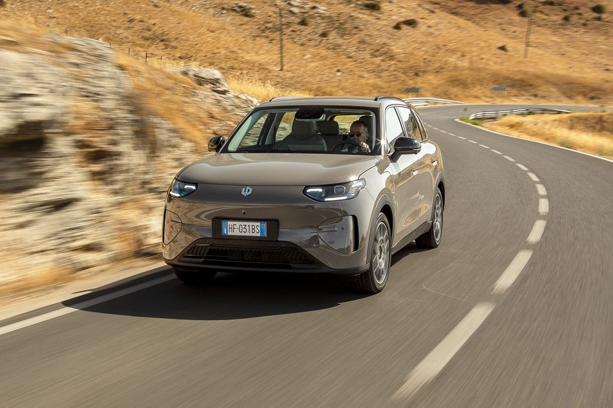 Leapmotor B03x: Το νέο ηλεκτρικό SUV που φορτίζει πριν προλάβεις να πιεις καφέ