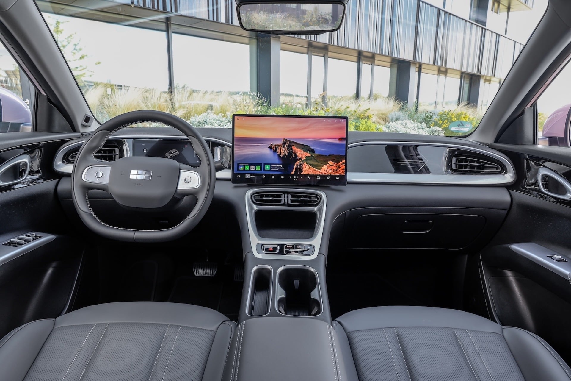 Geely E2: Το ηλεκτρικό που θέλει να γίνει ο πρωταγωνιστής στην Ευρώπη