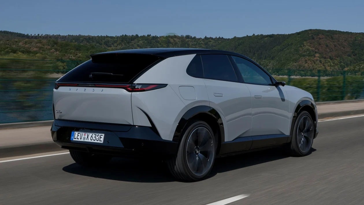 Η Mazda παρουσιάζει το CX-6e και βάζει δύσκολα στους ανταγωνιστές