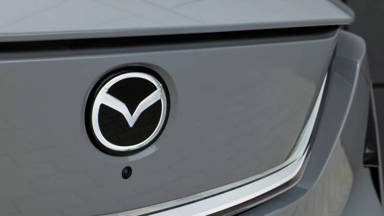 Η Mazda παρουσιάζει το CX-6e και βάζει δύσκολα στους ανταγωνιστές