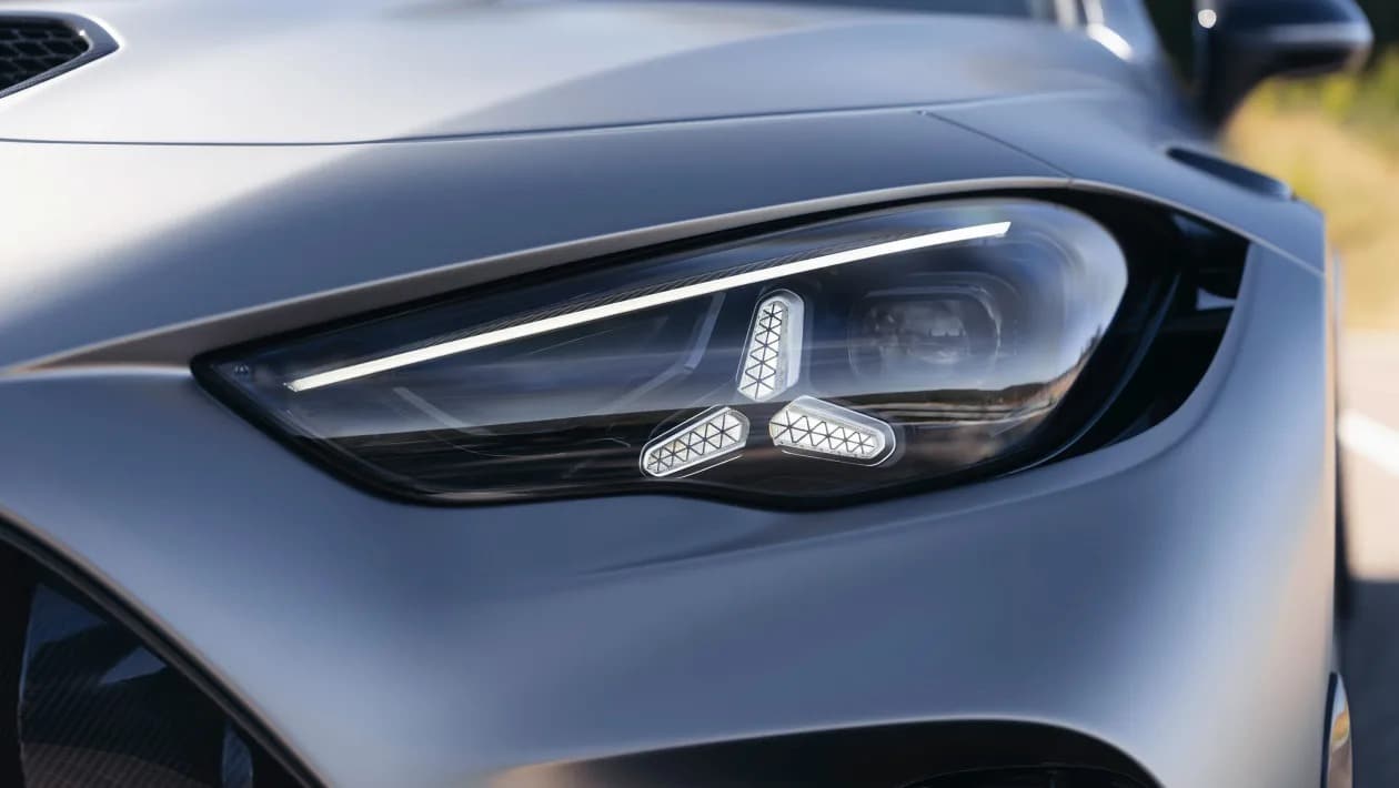 Η Mercedes-AMG έφτιαξε το απόλυτο «θηρίο»: V8, πίσω κίνηση και 636 PS