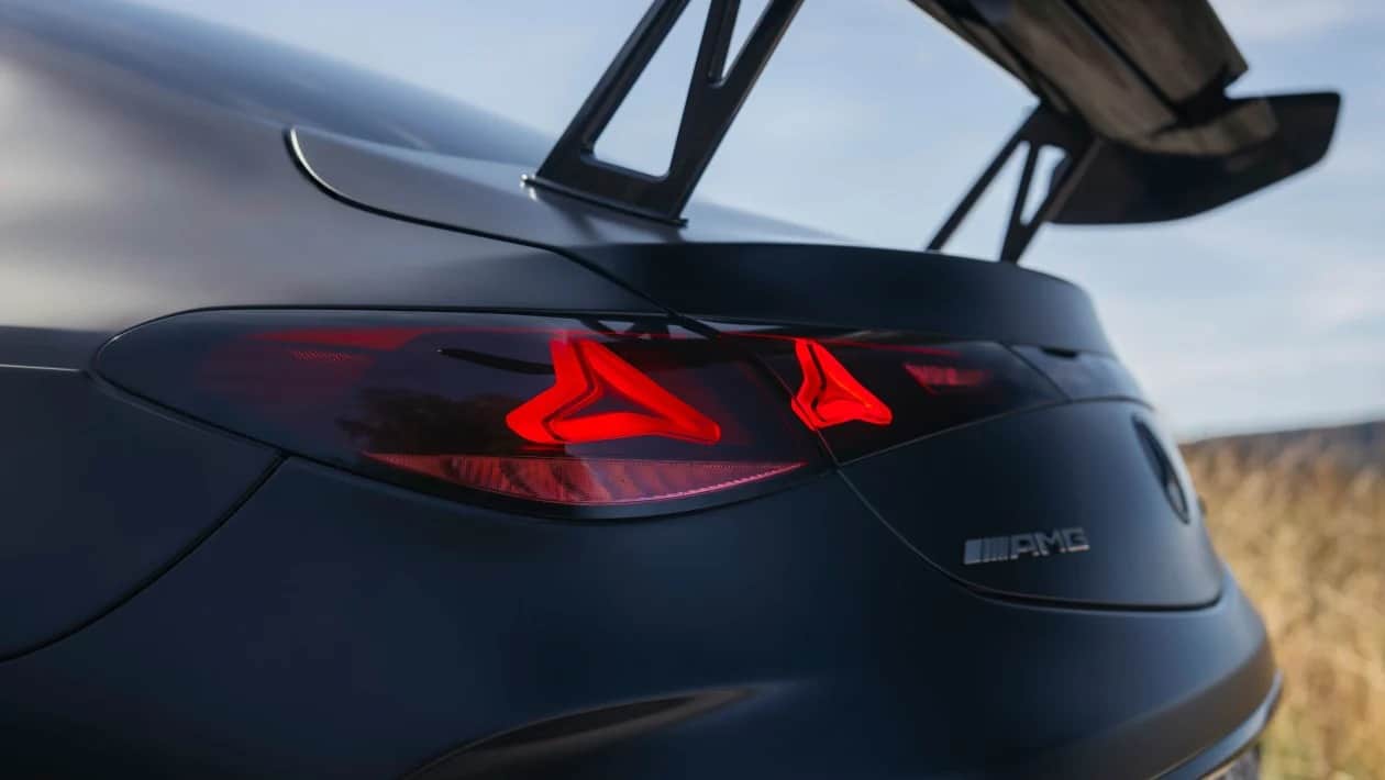 Η Mercedes-AMG έφτιαξε το απόλυτο «θηρίο»: V8, πίσω κίνηση και 636 PS