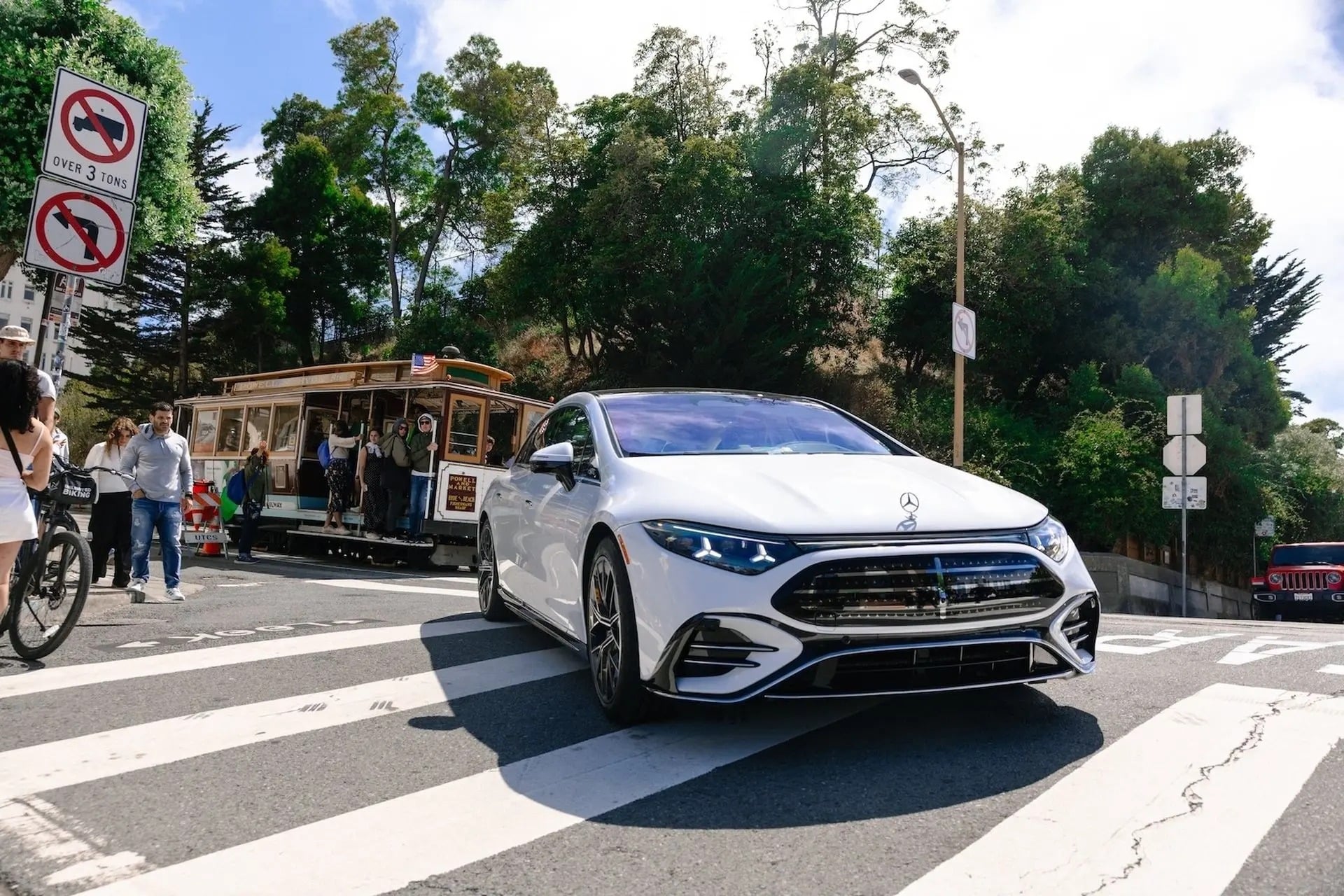 Νέα Mercedes EQS: Πάνω από 920 χλμ. αυτονομία και φόρτιση-αστραπή