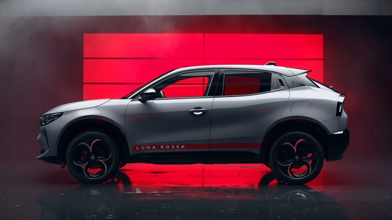 Η Alfa Romeo φέρνει τη Luna Rossa στους δρόμους – Δείτε τις νέες ξεχωριστές εκδόσεις