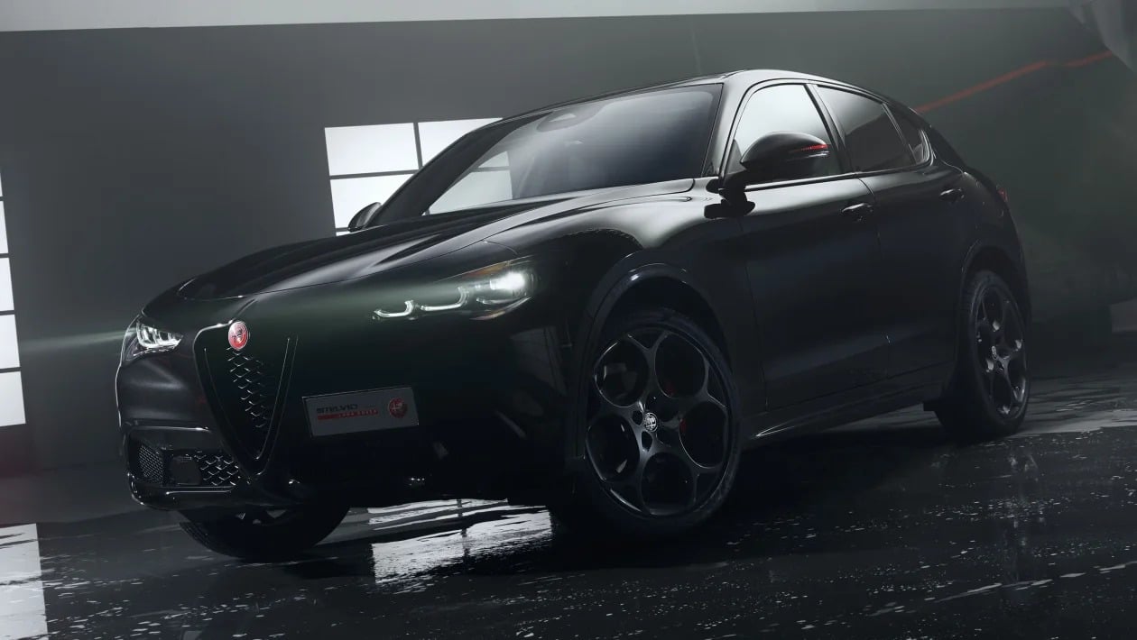 Η Alfa Romeo φέρνει τη Luna Rossa στους δρόμους – Δείτε τις νέες ξεχωριστές εκδόσεις
