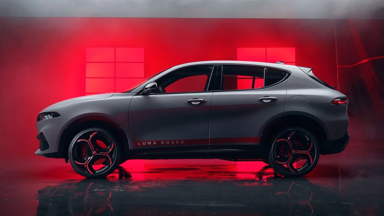 Η Alfa Romeo φέρνει τη Luna Rossa στους δρόμους – Δείτε τις νέες ξεχωριστές εκδόσεις