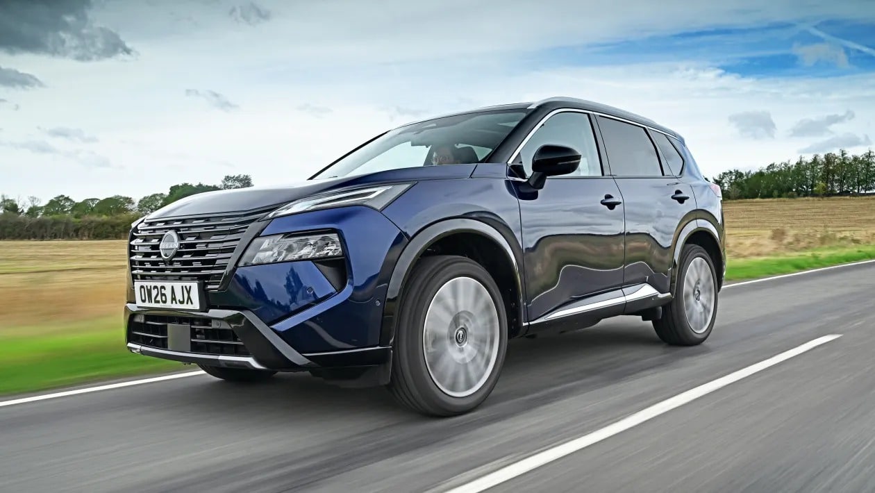Nissan X-Trail vs Peugeot 5008: Η μεγάλη μάχη των 7θέσιων SUV