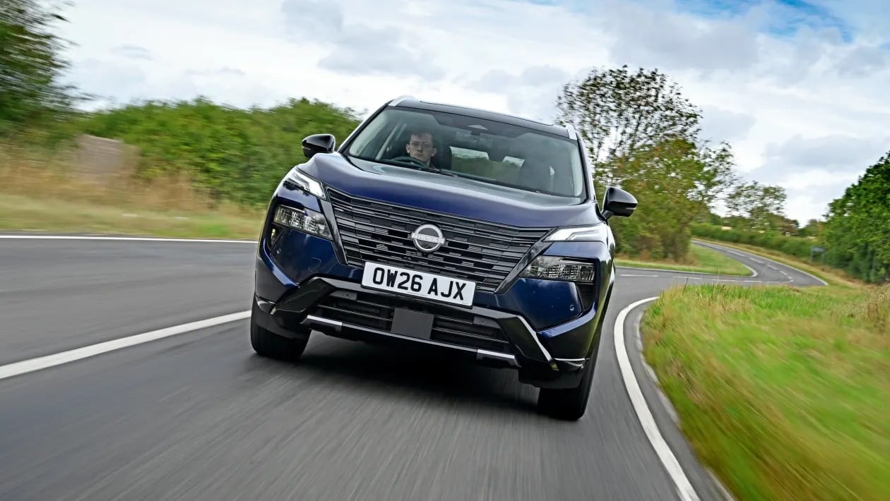 Nissan X-Trail vs Peugeot 5008: Η μεγάλη μάχη των 7θέσιων SUV