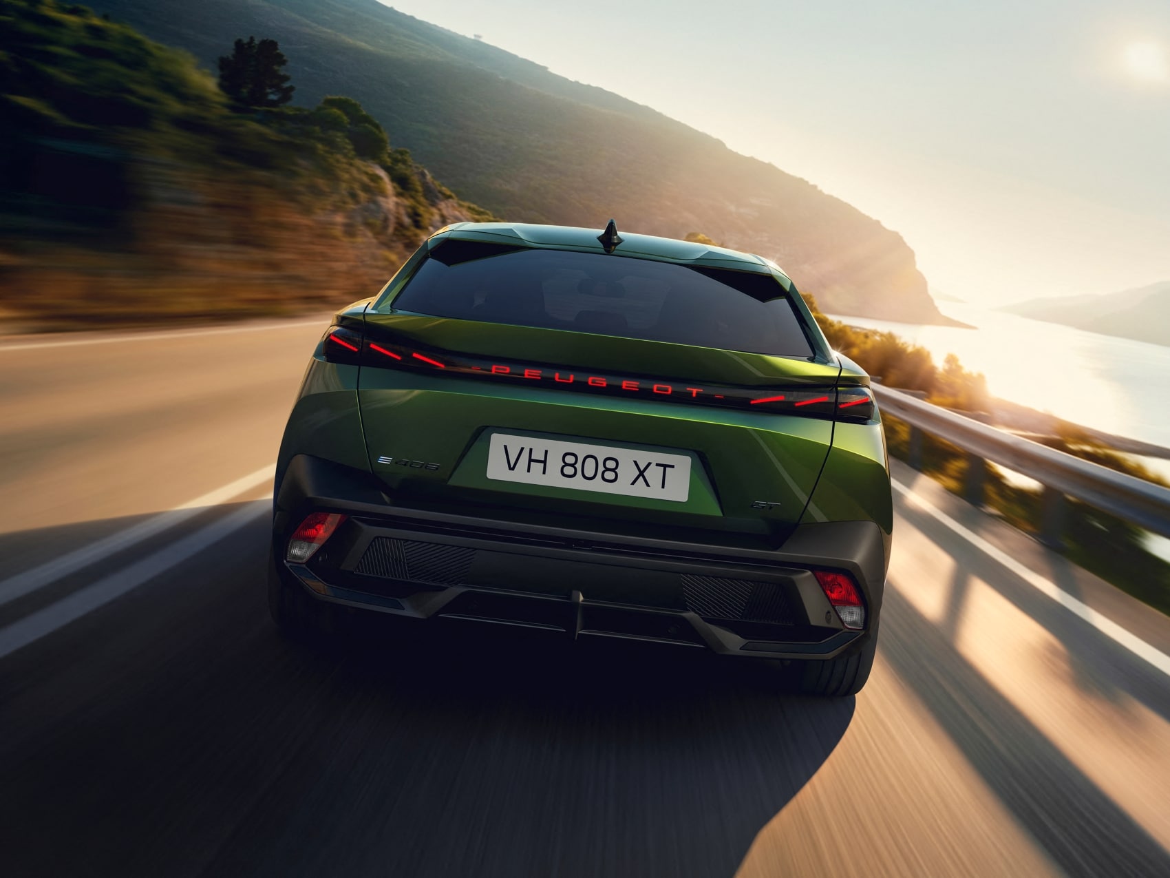 Νέο PEUGEOT 408: 2η θέση στην κατηγορία D - Τιμή και εκδόσεις