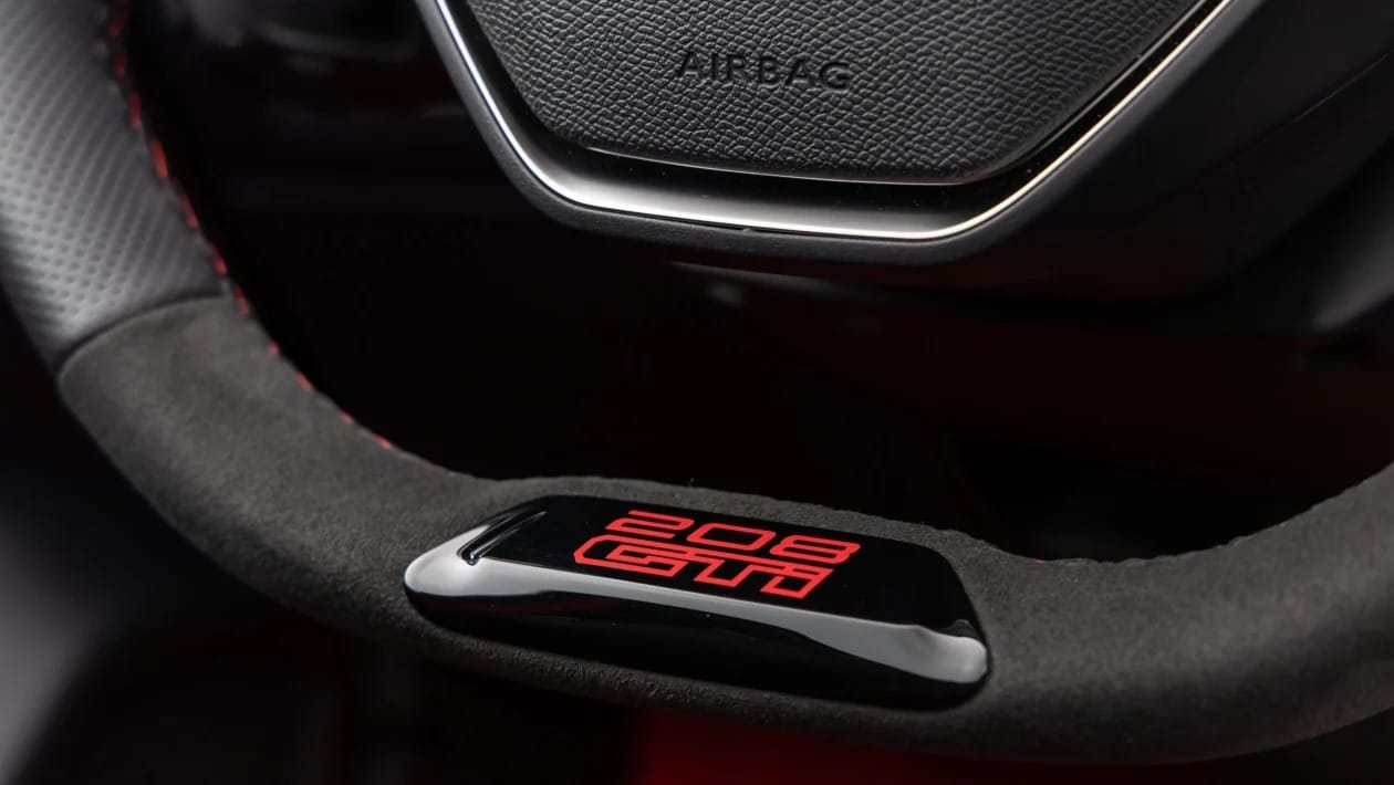 Peugeot E-208 GTi: Το χαμόγελο γύρισε ξανά