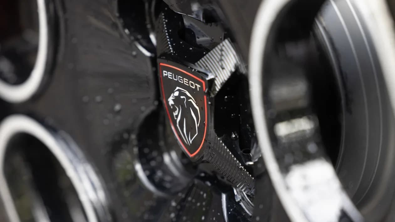 Peugeot E-208 GTi: Το χαμόγελο γύρισε ξανά