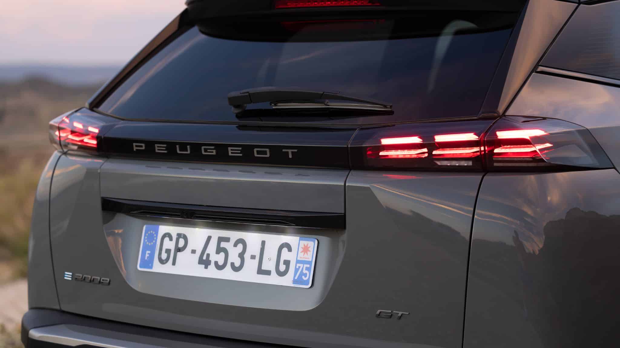 Peugeot e-2008: Τι λένε οι ιδιοκτήτες μετά από χρόνια χρήσης