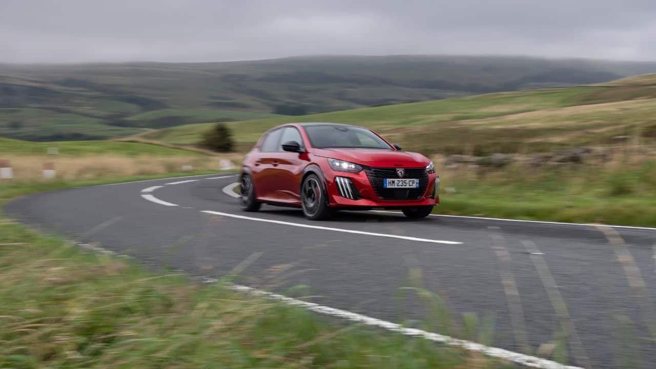 Peugeot e-208 GTI: Μπορεί ένα ηλεκτρικό να αναβιώσει τον θρύλο των GTI; <p data-wpview-marker=