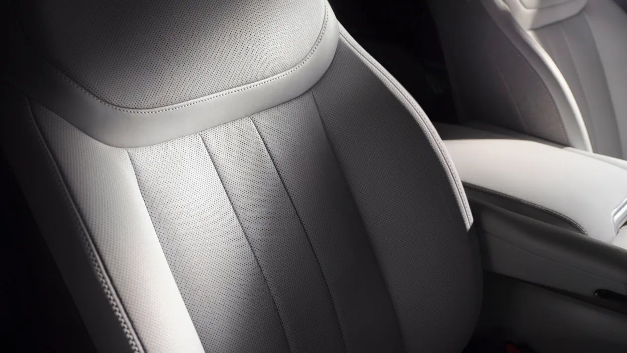 Αυτό είναι το νέο Range Rover Electric - Δείτε αυτονομία, φόρτιση ισχύ και τιμή