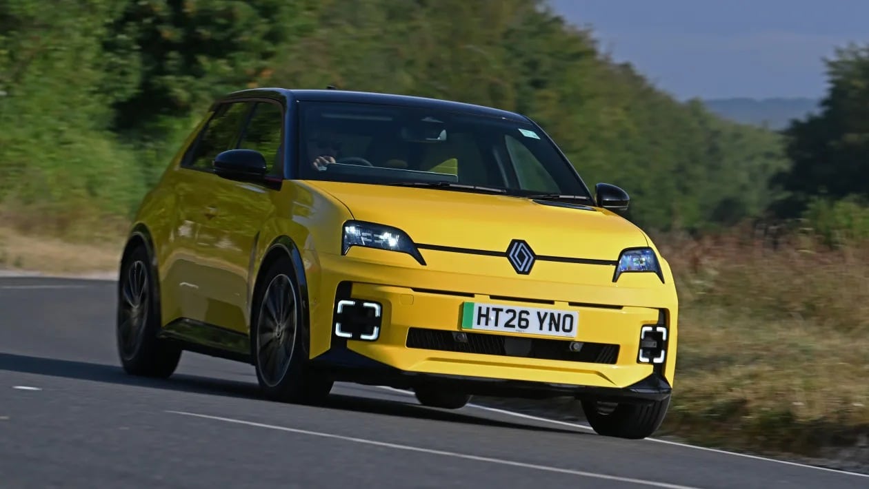 Cupra Raval vs Renault 5: Η «κόντρα» των ηλεκτρικών supermini