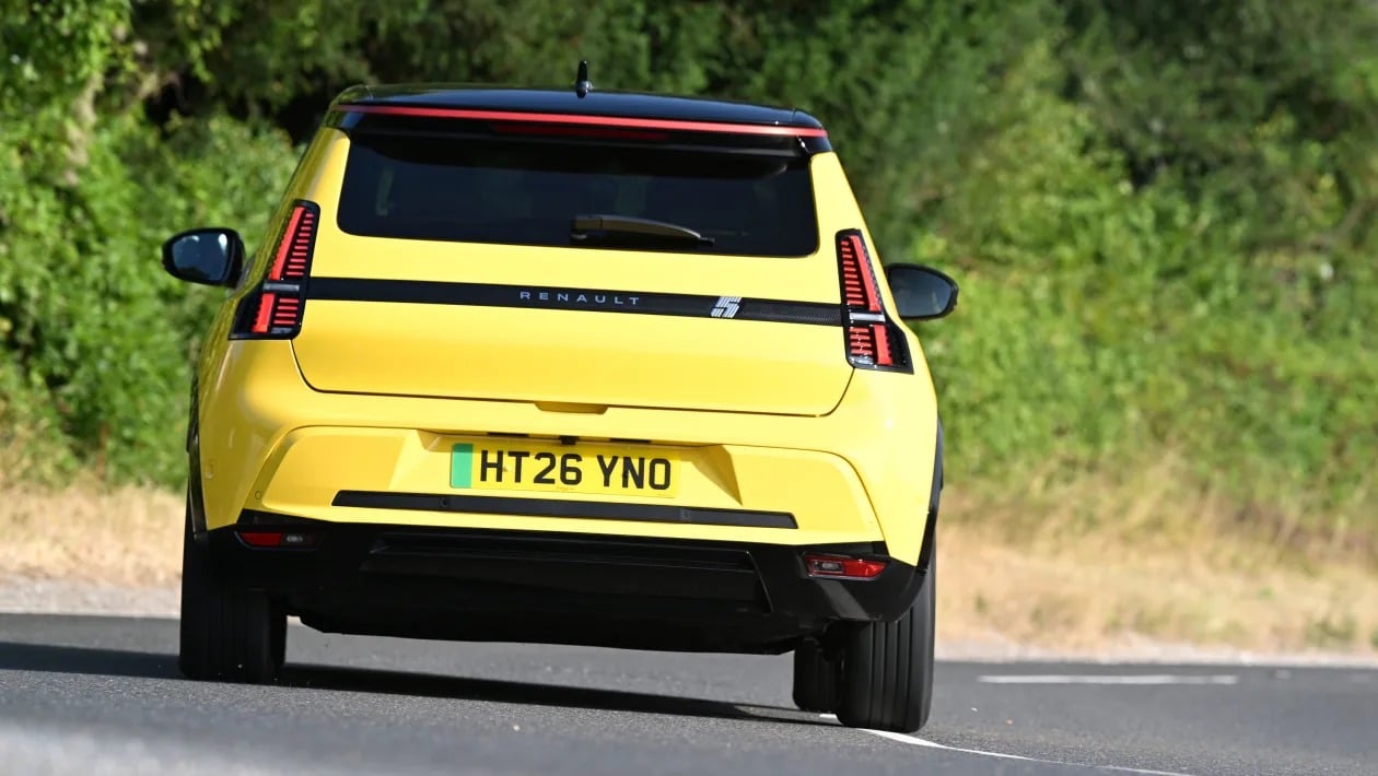 Cupra Raval vs Renault 5: Η «κόντρα» των ηλεκτρικών supermini