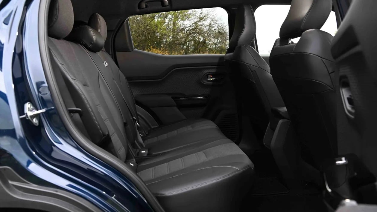 Suzuki e Vitara: Το ηλεκτρικό SUV των 184 PS που δεν φοβάται να βγει από την άσφαλτο