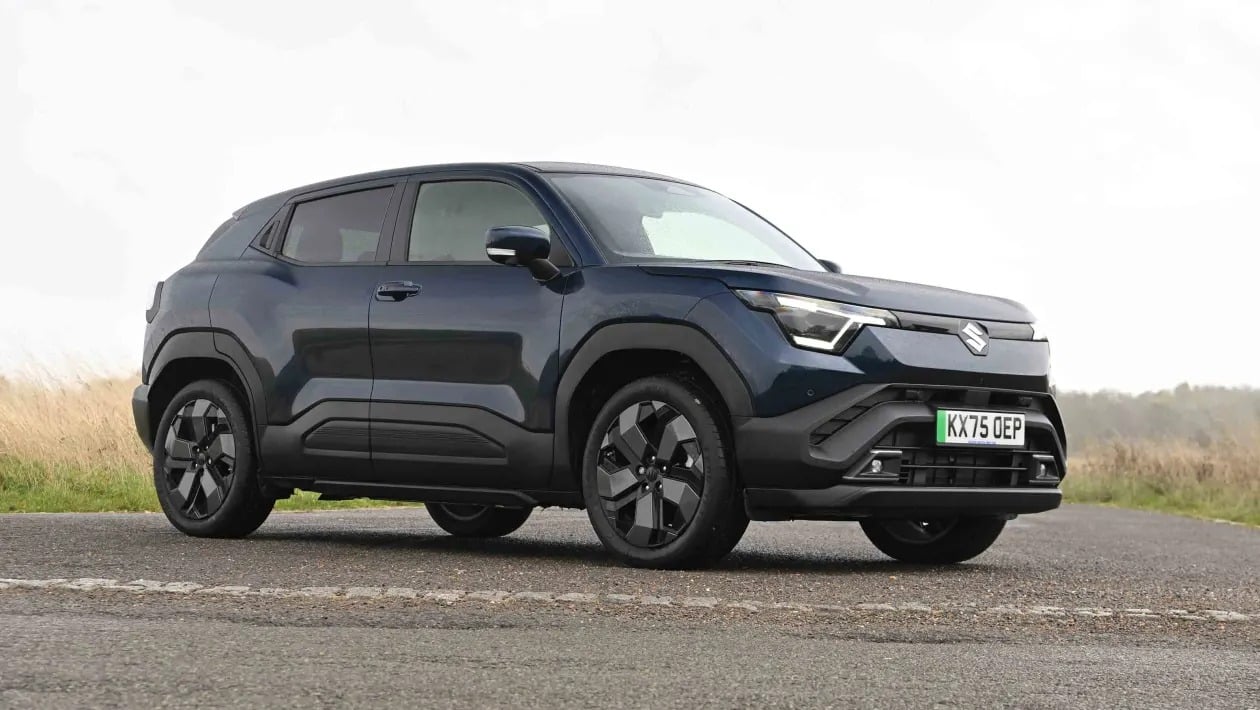 Suzuki e Vitara: Το ηλεκτρικό SUV των 184 PS που δεν φοβάται να βγει από την άσφαλτο
