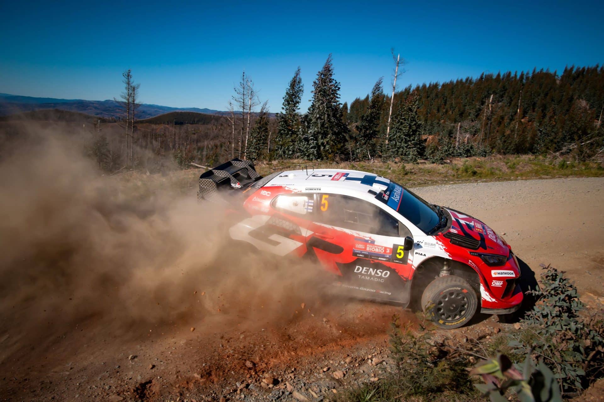 Η ομάδα TOYOTA GAZOO Racing γιορτάζει τον 10ο τίτλο της