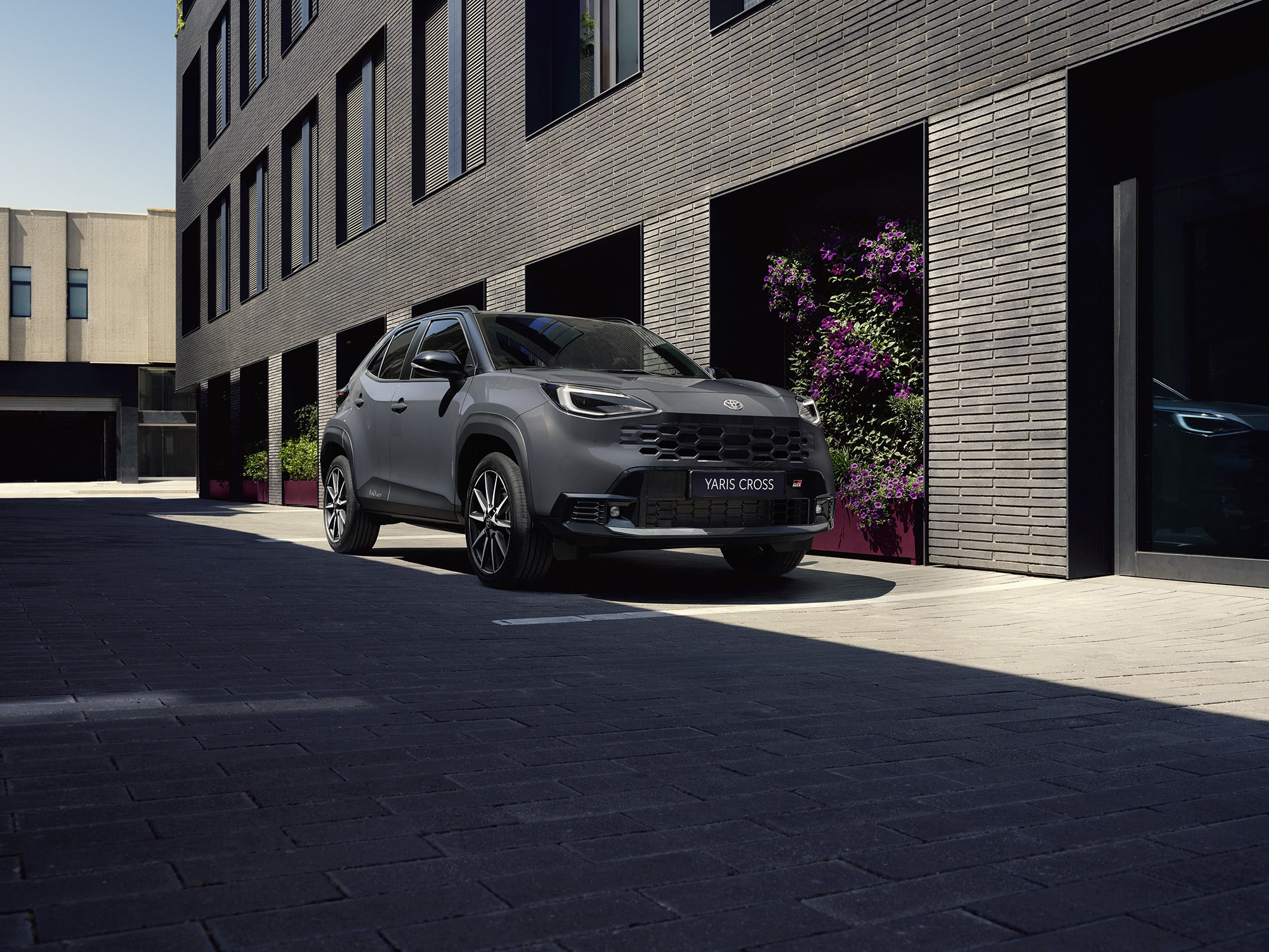Νέο Yaris Cross: Το ευφυές και κορυφαίο σε πωλήσεις Full Hybrid Electric SUV