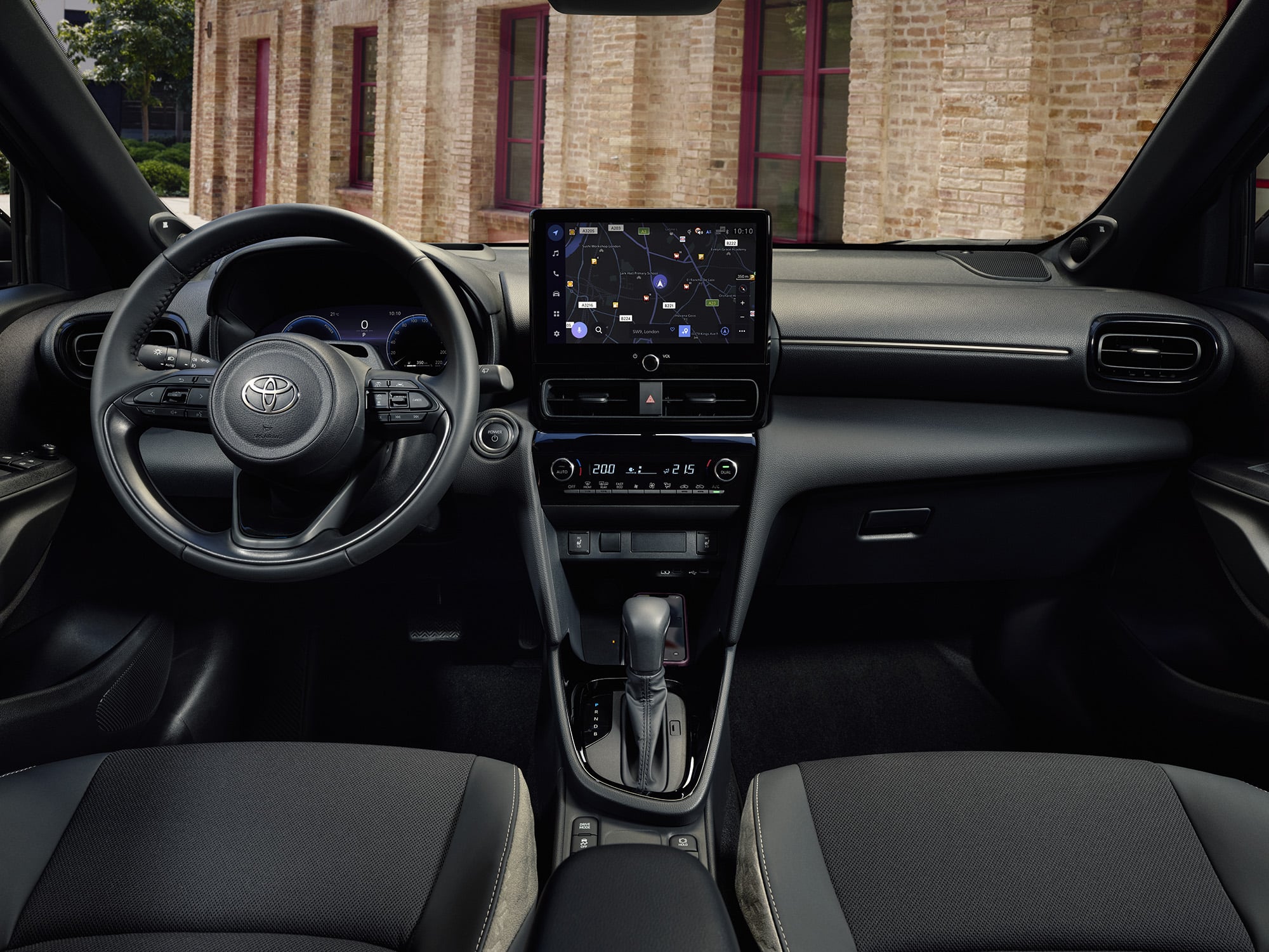 Νέο Yaris Cross: Το ευφυές και κορυφαίο σε πωλήσεις Full Hybrid Electric SUV