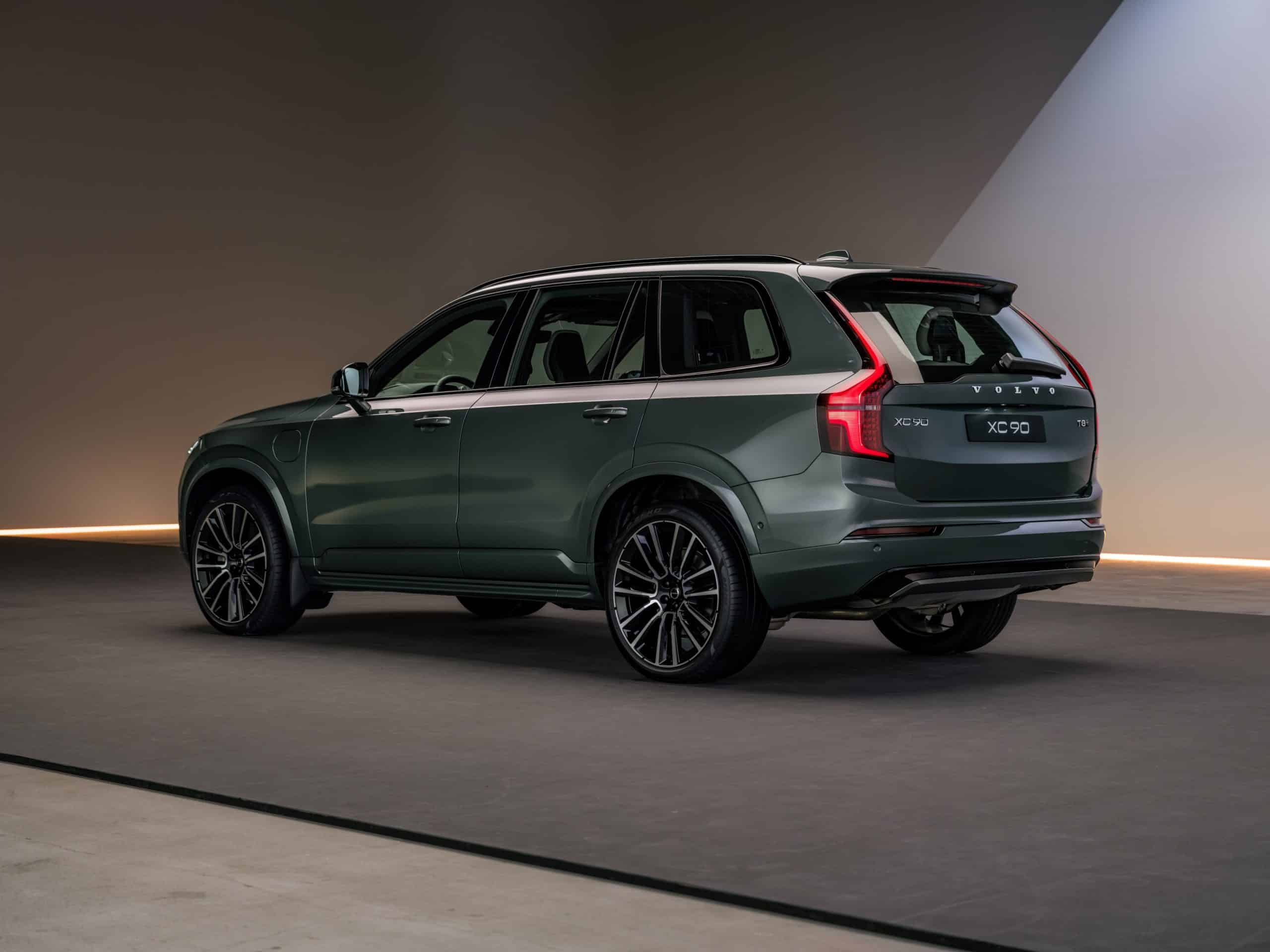 Η Volvo παρουσιάζει PHEV εκδόσεις μεγάλης αυτονομίας για τα XC60 και XC90