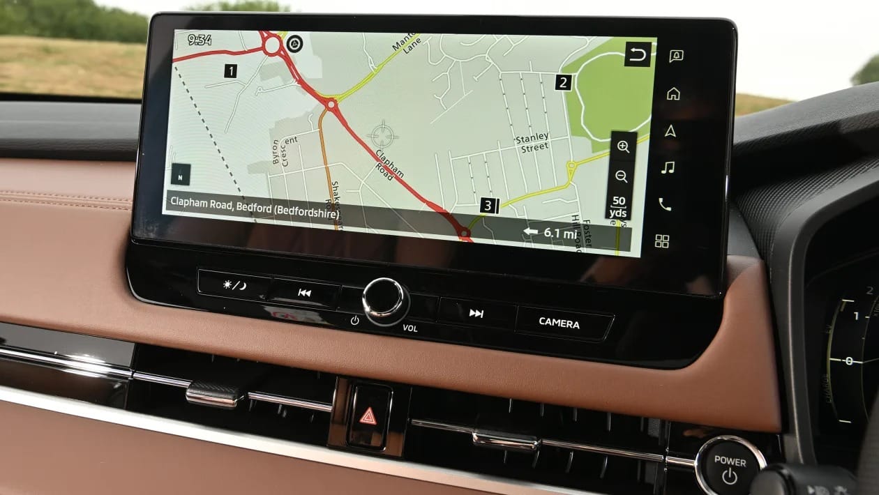 Hyundai Tucson vs Toyota RAV4 vs Mitsubishi Outlander: Η ελίτ των PHEV SUV συγκρούεται