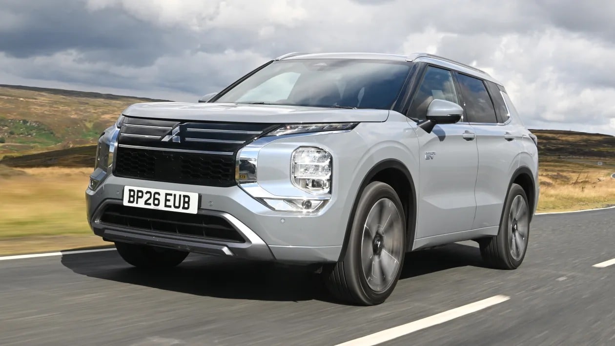 Hyundai Tucson vs Toyota RAV4 vs Mitsubishi Outlander: Η ελίτ των PHEV SUV συγκρούεται