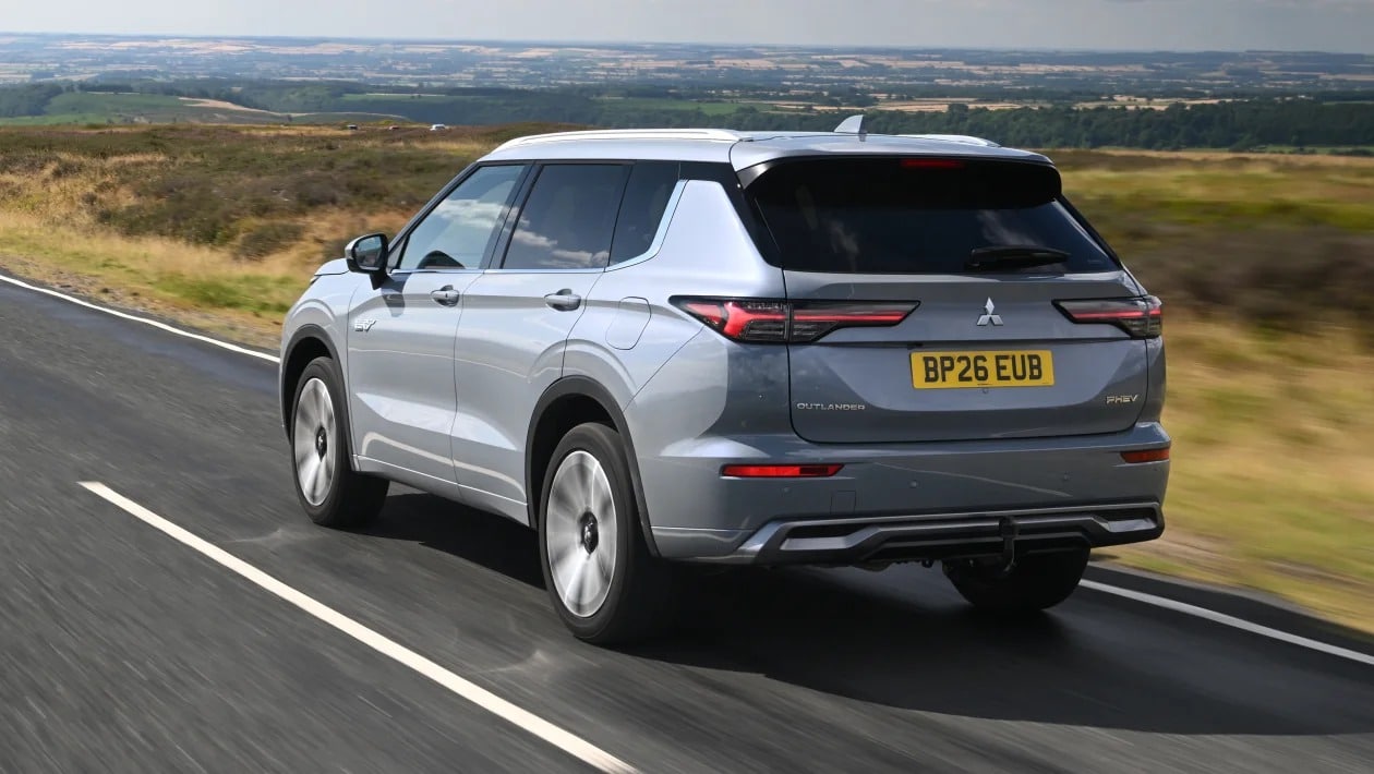 Hyundai Tucson vs Toyota RAV4 vs Mitsubishi Outlander: Η ελίτ των PHEV SUV συγκρούεται