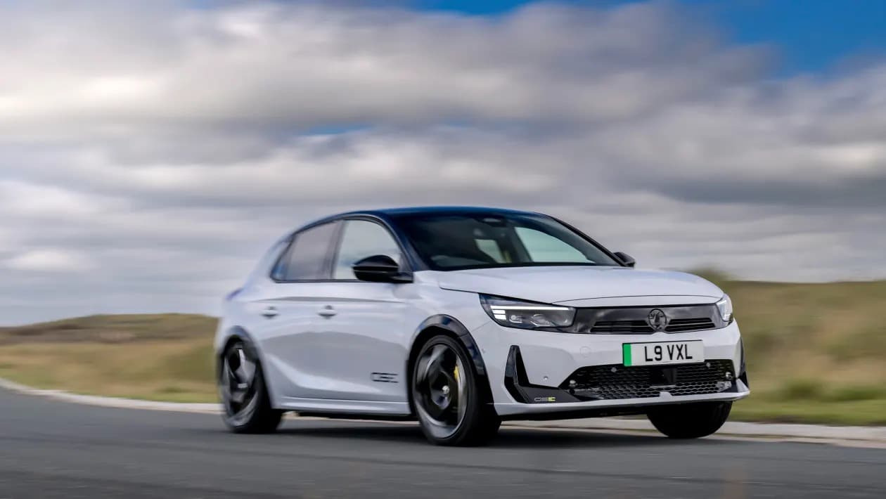Opel Corsa GSE: Το ηλεκτρικό που βάζει φωτιά στα hot hatch