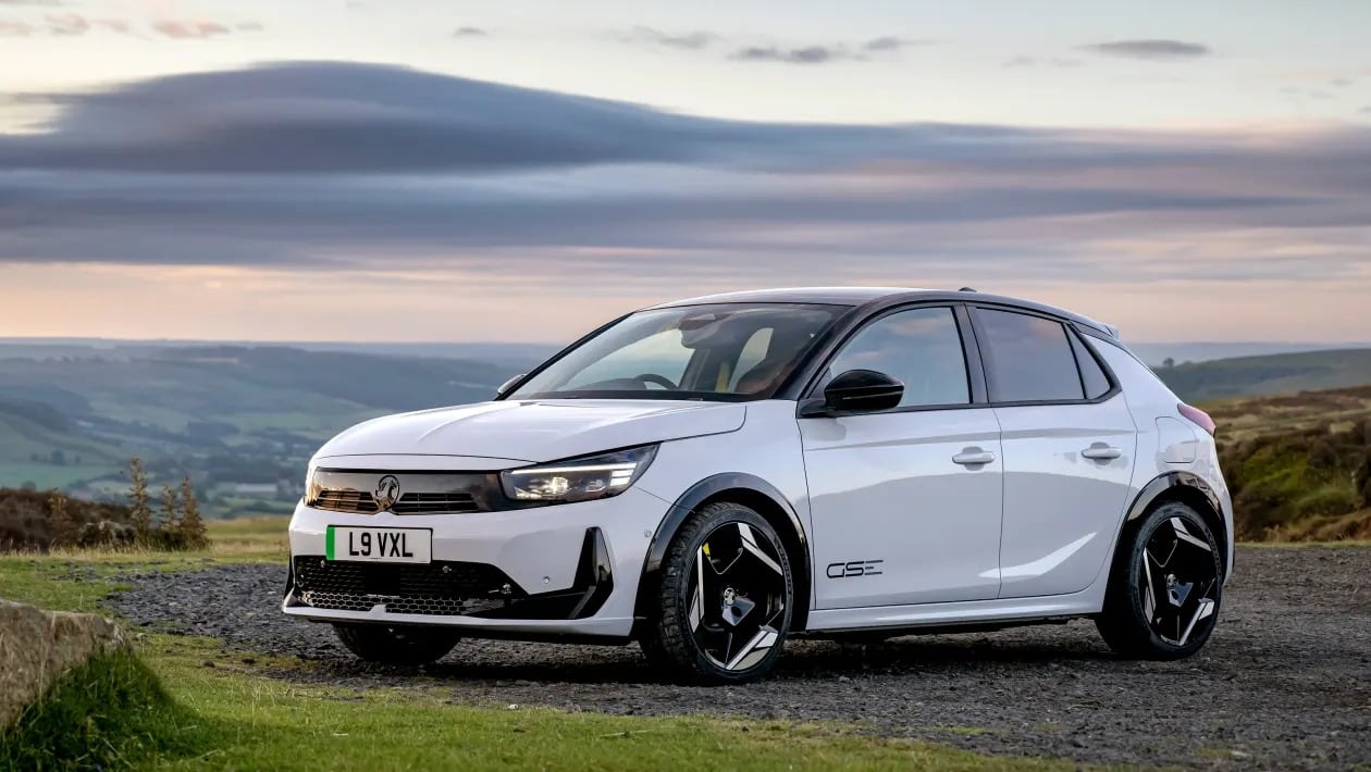 Opel Corsa GSE: Το ηλεκτρικό που βάζει φωτιά στα hot hatch