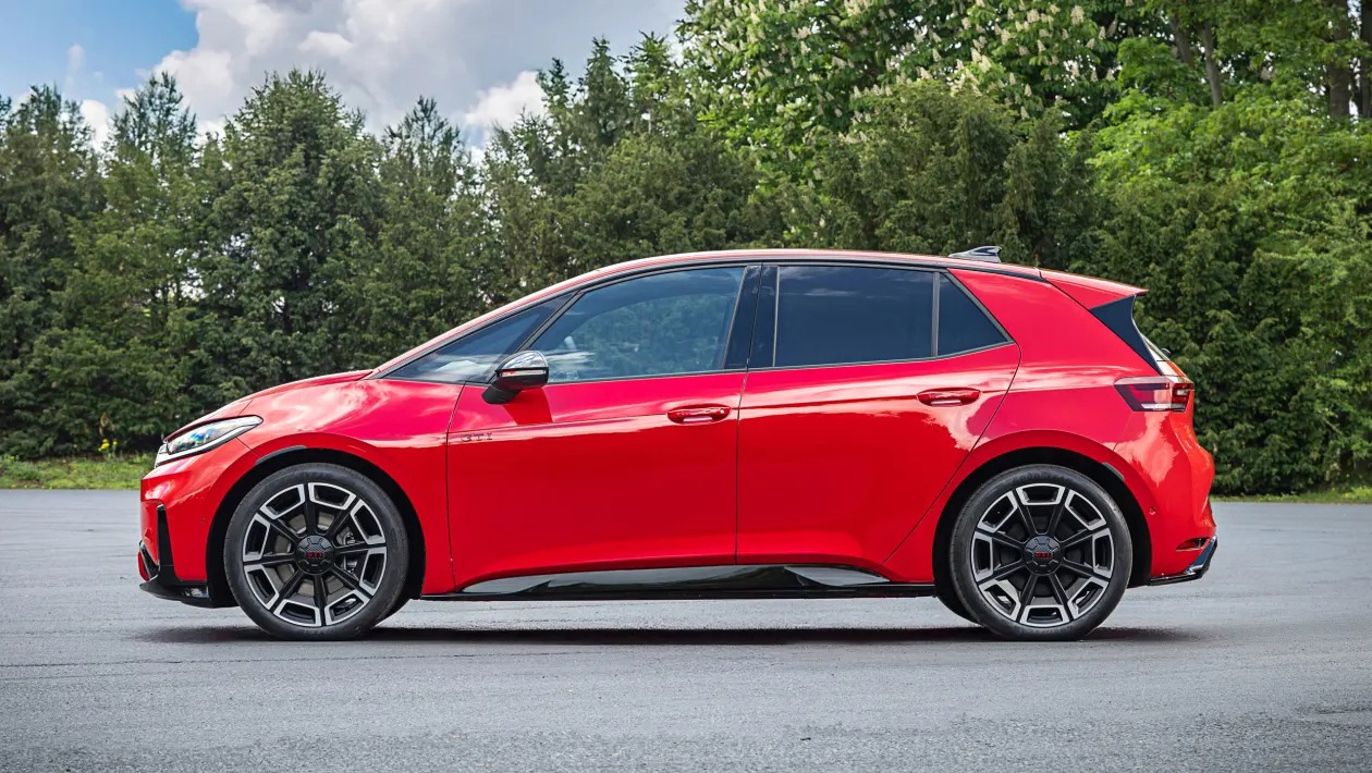 Το Volkswagen ID.3 GTI περνά στην ηλεκτρική εποχή με 322 PS και πίσω κίνηση