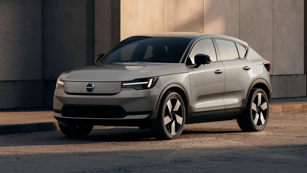 Το Volvo XC40 αλλάζει: Η μεγάλη αναβάθμιση που το κρατά στο παιχνίδι