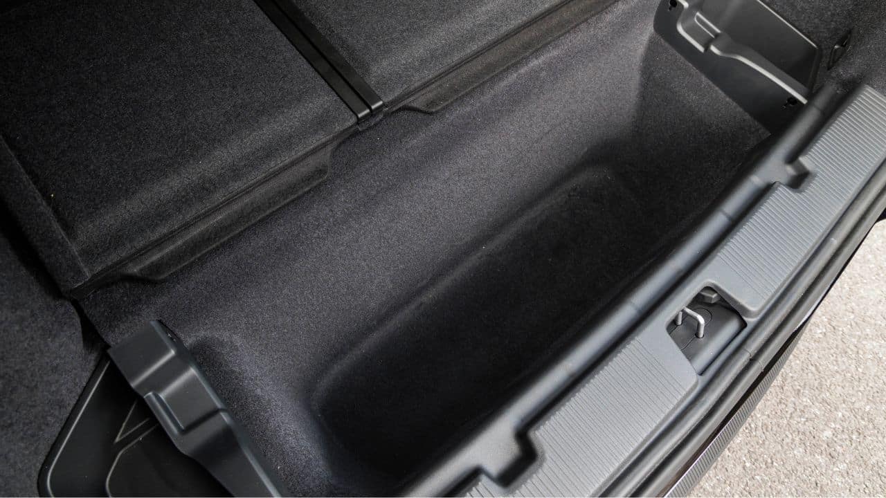 Volvo EX60 P10 AWD: Φόρτιση-αστραπή και 660 χλμ. αυτονομίας – Το ηλεκτρικό SUV που αλλάζει τα δεδομένα