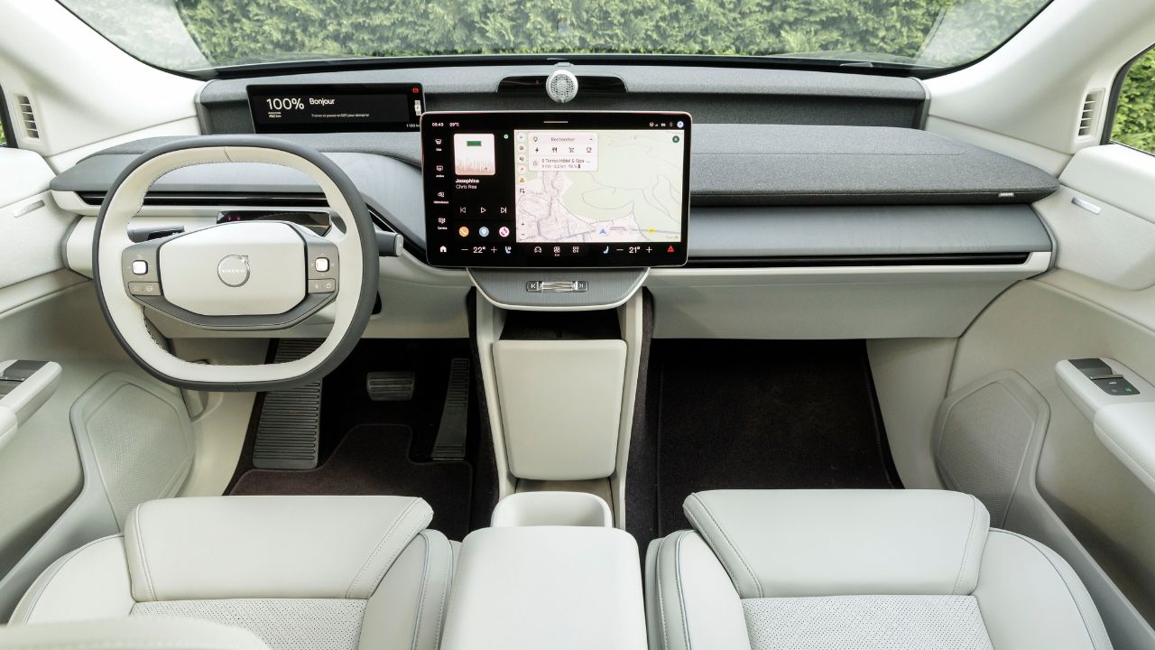 Volvo EX60 P10 AWD: Φόρτιση-αστραπή και 660 χλμ. αυτονομίας – Το ηλεκτρικό SUV που αλλάζει τα δεδομένα