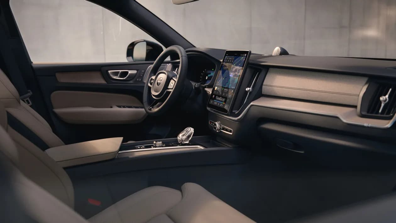 Νέο Volvo XC60 PHEV: Έως 200 χλμ. χωρίς να κάψει σταγόνα βενζίνης