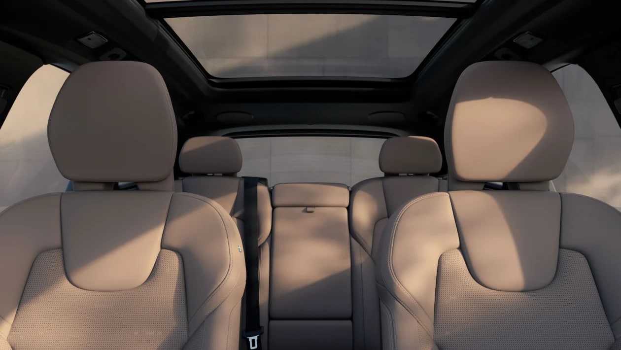 Νέο Volvo XC60 PHEV: Έως 200 χλμ. χωρίς να κάψει σταγόνα βενζίνης
