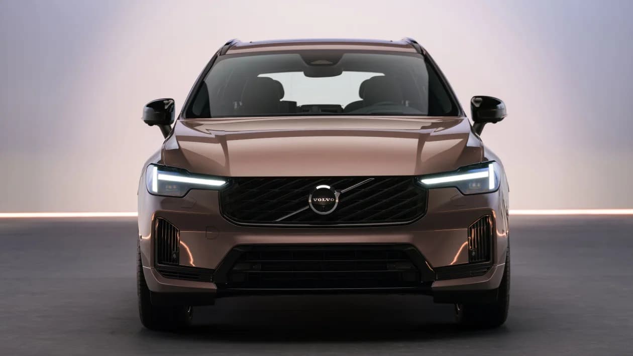 Νέο Volvo XC60 PHEV: Έως 200 χλμ. χωρίς να κάψει σταγόνα βενζίνης